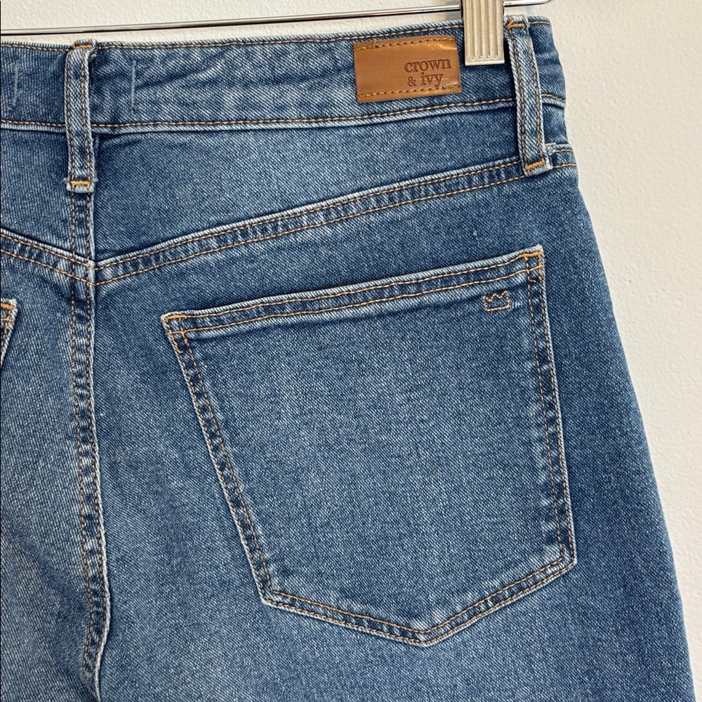 Women's Crown & Ivy High Rise
Vintage Straight Size 8 - Picture 4 of 10